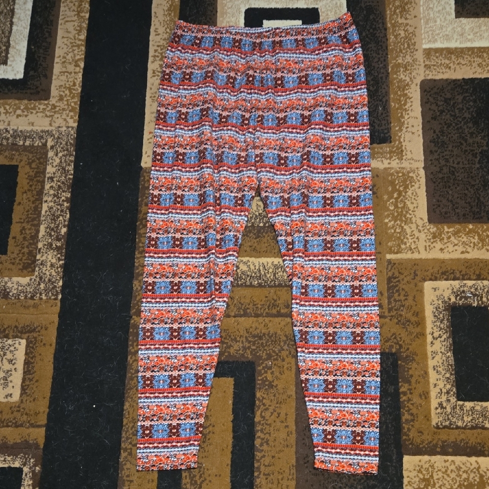 Colorful Patterned Leggings - Picture 2 of 4